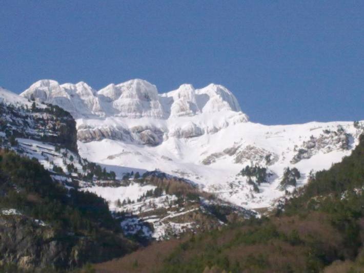 Casa rural para 2 personas, con terraza, Se admiten mascotas en La Jacetania - 4