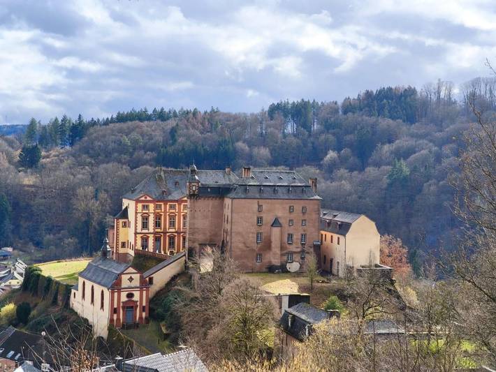 Ferienwohnung für 2 Personen, mit Terrasse und Garten in Malberg