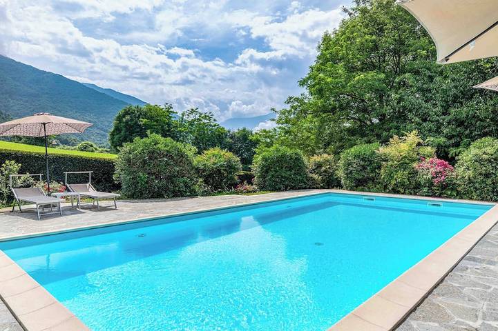 Ferienhaus für 4 Personen, mit Pool und Terrasse sowie Garten, mit Haustier - 1