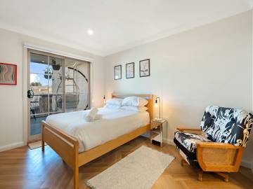 Holiday Apartment for 5 People in Canberra, New South Wales, Photo 1