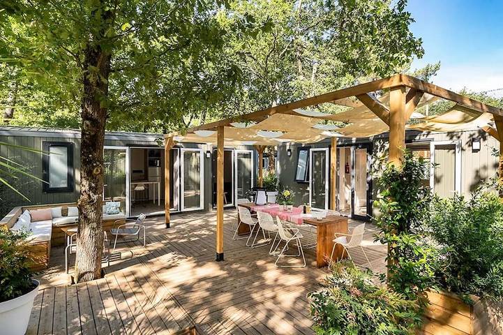 Mobil home pour 10 personnes dans Luna Park La Palmyre