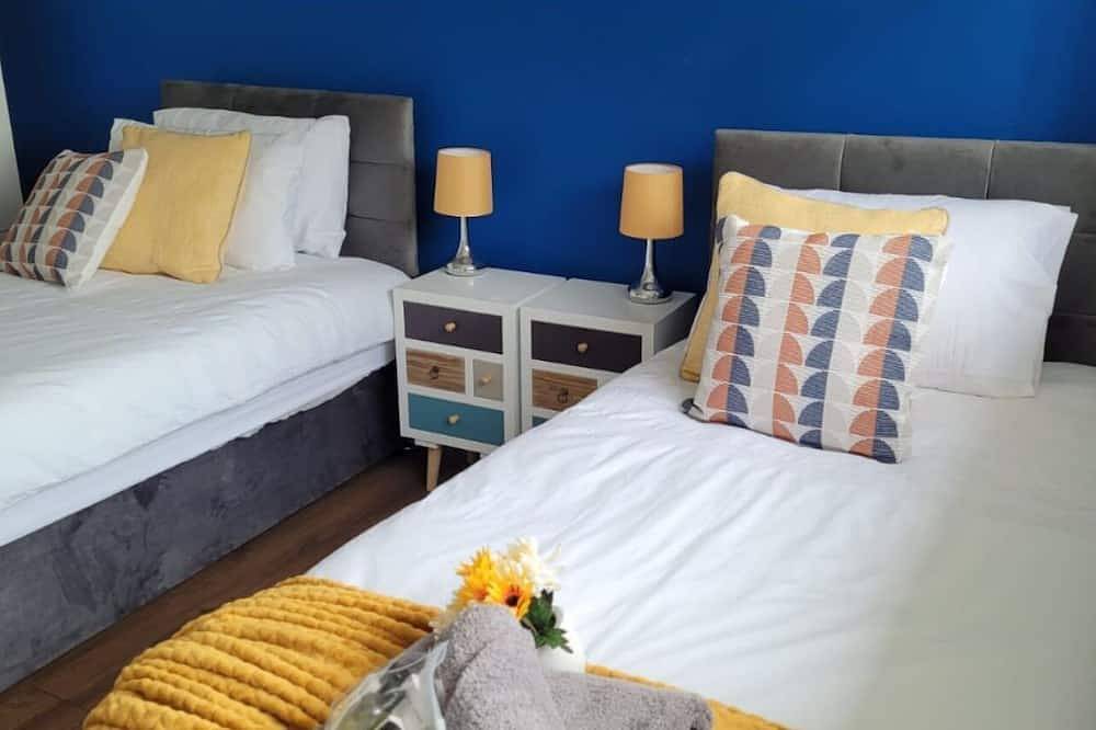 Entire apartment, Srk- Private Luxury Apartments with Parking in Peterborough