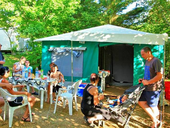 Bungalow für 4 Personen, mit Kinderpool in der Dordogne - 2