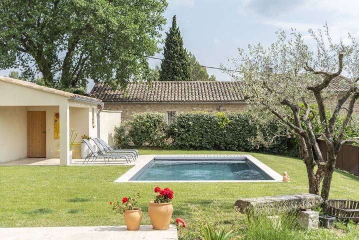 Villa pour 6 personnes, avec piscine ainsi que terrasse et jardin à Vaison-la-Romaine - 4