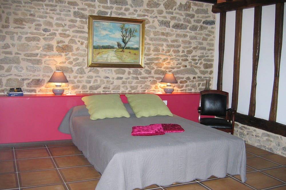 - Le pré des vergnes- Les 2 Coqs avec étang de pêche- 4**** in Jouillat, Région de Guéret