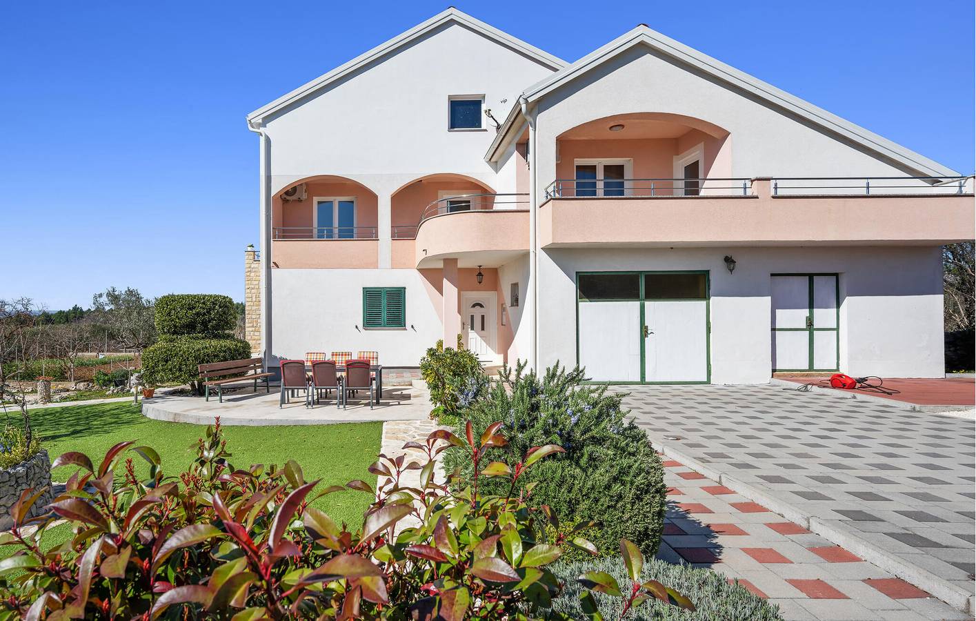 Ganze Ferienwohnung, Ferienwohnung für 5 Personen mit Garten in Skradin, Šibenik-Knin