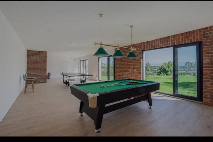 Villa pour 11 personnes, avec balcon ainsi que piscine et vue à Sinj - 3