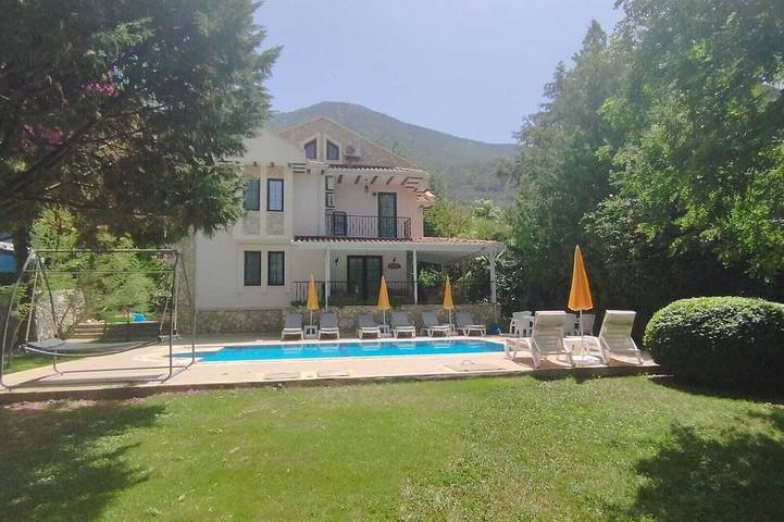 Villa für 8 Personen, mit Garten - 1