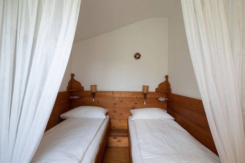 Ganze Wohnung, Haus Maderneid / Fewo Süden in St. Michael, Eppan an der Weinstraße