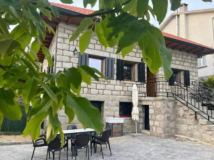 Casa rural para 8 personas, con Balcón y Terraza además de Jardín y Vistas en Cercedilla