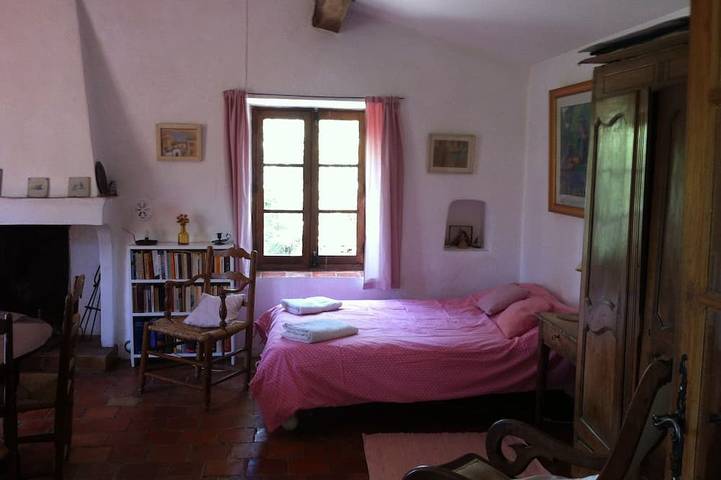 Location de vacances pour 4 personnes, avec terrasse et jardin à Entrecasteaux - 3