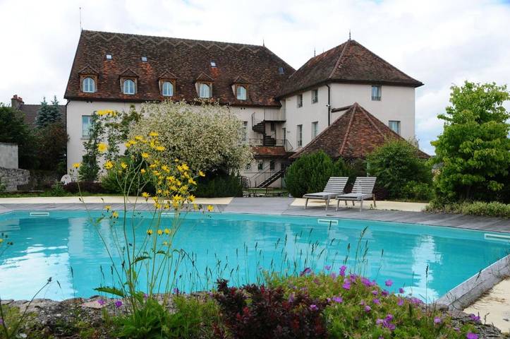 Hôtel pour 2 personnes, avec Terrasse ainsi que Jardin et Piscine