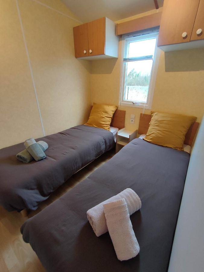 Camping pour 4 personnes, avec terrasse et jardin