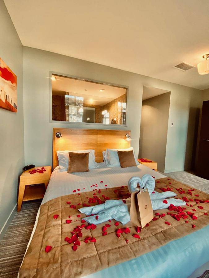 Hôtel pour 2 personnes, avec sauna ainsi que jardin et piscine à L'Houmeau - 3