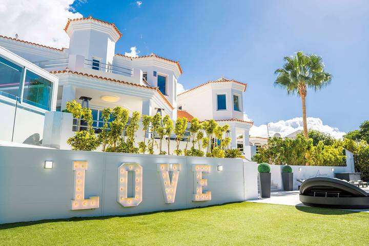 Villa für 14 Personen, mit Whirlpool und Garten sowie Terrasse in Adeje - 4