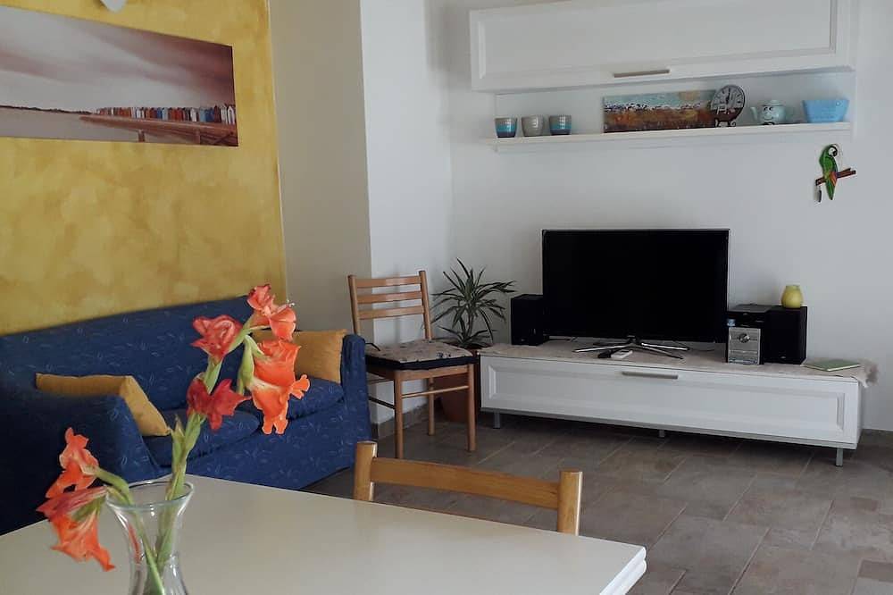 Neue Villa 10 min. zu Fuß vom schönen Strand Calasinzias in Cala Sinzias, Cagliari Provinz