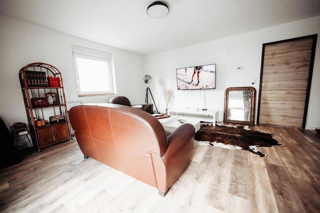 Appartement entier, Two-Bedroom Apartment in Clermont-Ferrand, Parc naturel régional des Volcans d'Auvergne