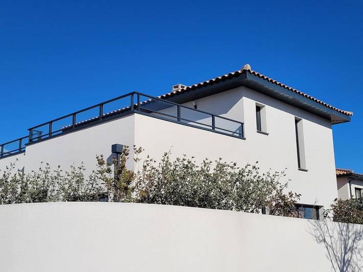 Maison de vacances pour 6 personnes, avec Balcon et Terrasse ainsi que Jardin et Piscine à Villeneuve-de-la-Raho