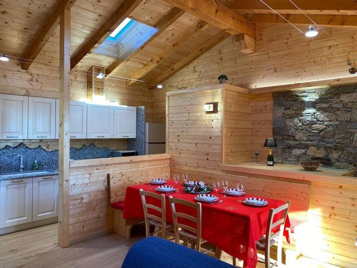 Chalet für 6 Personen, mit Balkon und Terrasse sowie Garten und Pool am Lago Maggiore - 4