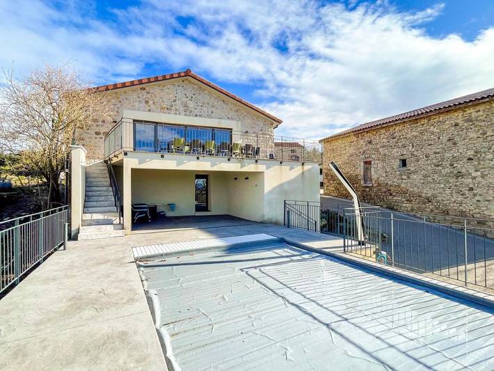 Location de vacances pour 15 personnes, avec jardin ainsi que piscine et vue à Monistrol-sur-Loire - 2