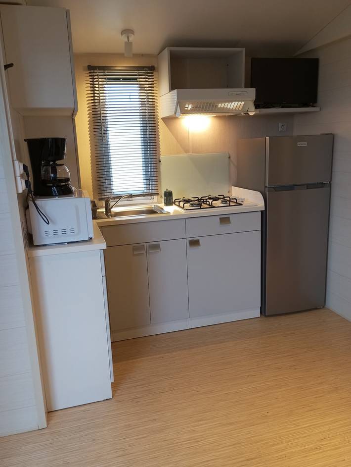Camping pour 4 personnes, avec vue sur le lac, adapté aux familles à Marseillan