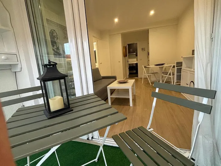 Apartamento de vacaciones para 6 personas, con balcón y vistas - 1