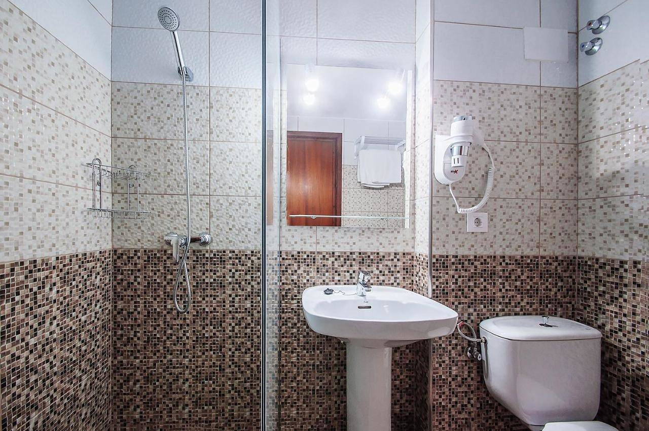 Basic Double Room in Empuriabrava, Haut-Ampurdan