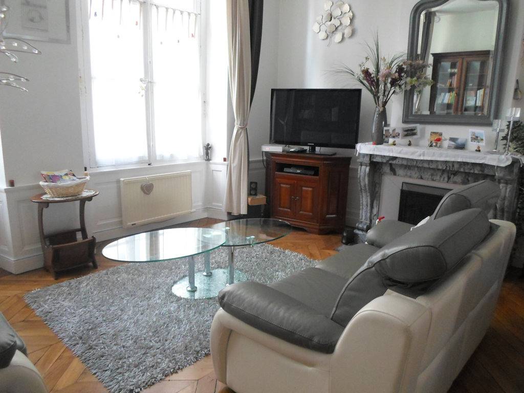 Appartement entier, Chez F & F, cœur de ville in Orléans, Vallée de la Loire