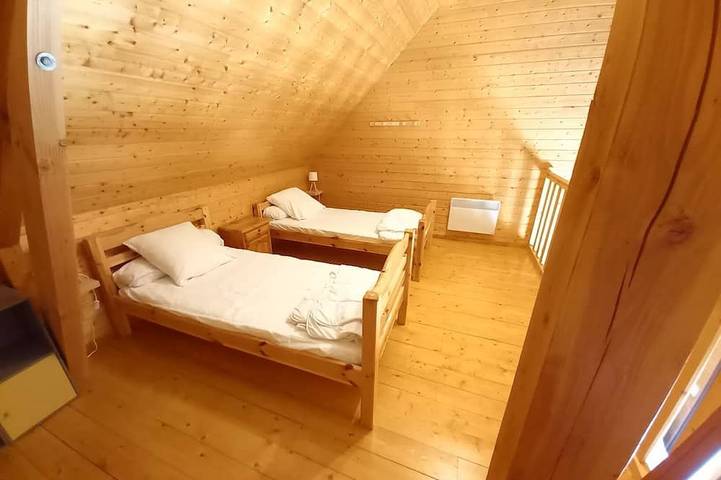 Gîte pour 6 personnes, avec terrasse et jardin à Saint-Genès-Champespe - 3