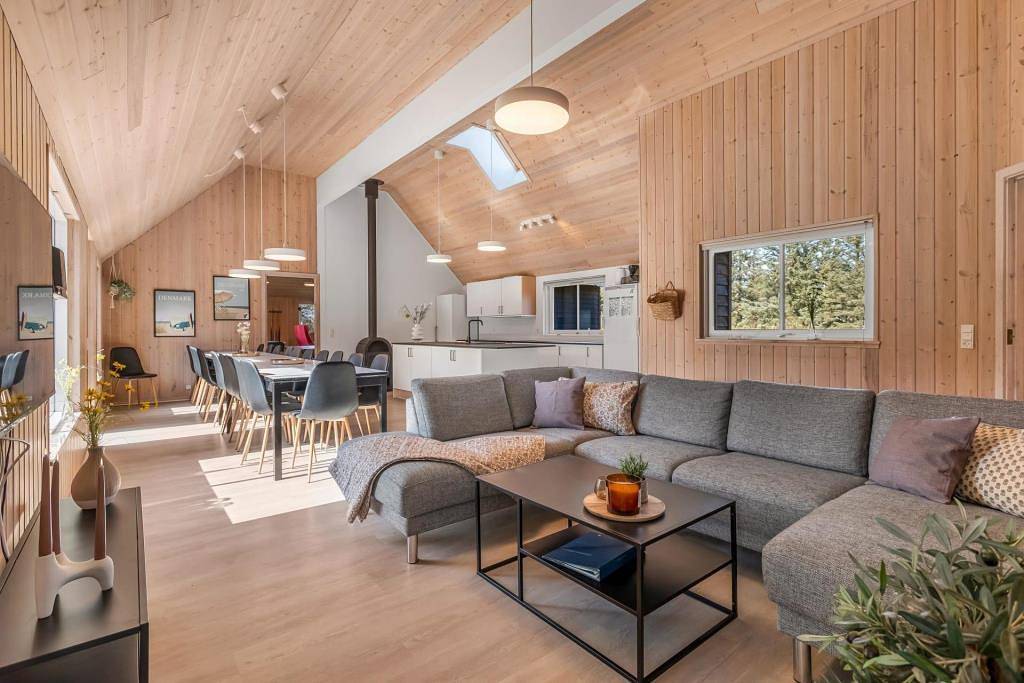 Holiday Paradise by the North Sea – Pool, Spa, Cinema and Activities for up to 22 Guests in Fjand, Fjord de Nissum