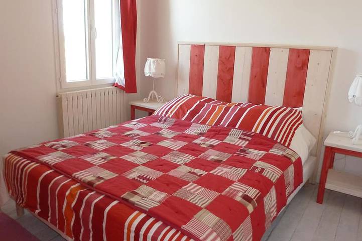 Location de vacances pour 4 personnes, avec terrasse et jardin à Sainte-Terre - 3