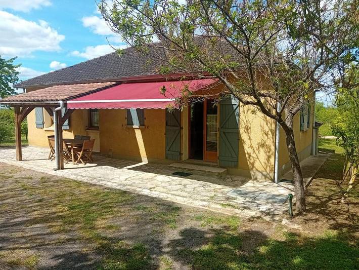 Location de vacances pour 6 personnes, avec vue et jardin à Florimont-Gaumier