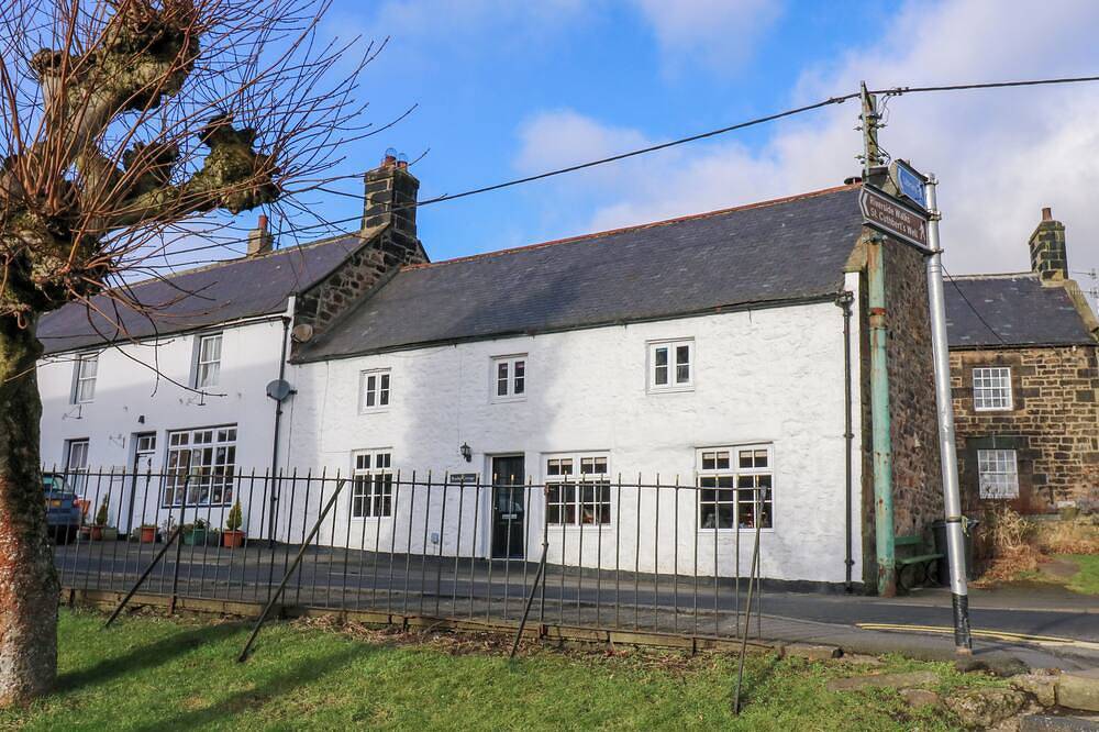 Rose Hip Cottage, pet friendly, with open fire in Bellingham in Bellingham (UK), Kielder Forest Park