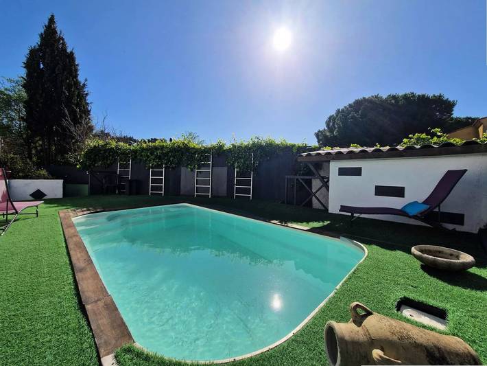 Villa pour 8 personnes, avec vue ainsi que piscine et terrasse à Marseillan