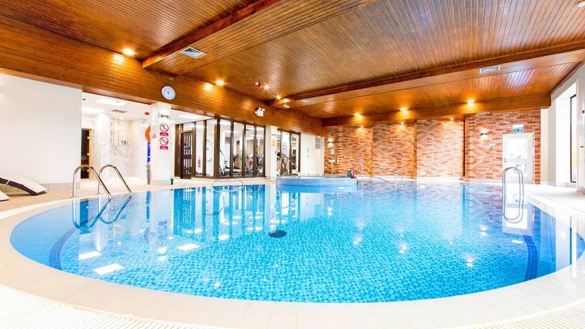 Hôtel pour 2 personnes, avec jardin ainsi que sauna et piscine, animaux acceptés à Pitlochry