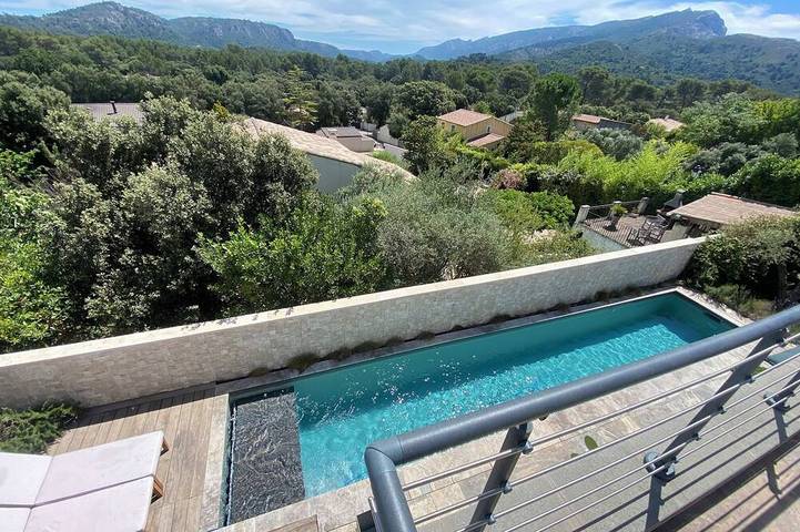 Maison Aix-en-Provence au pied de Sainte Victoire Vue exceptionnelle Piscine Spa in Saint-Marc-Jaumegarde, Région d'Aix-en-Provence