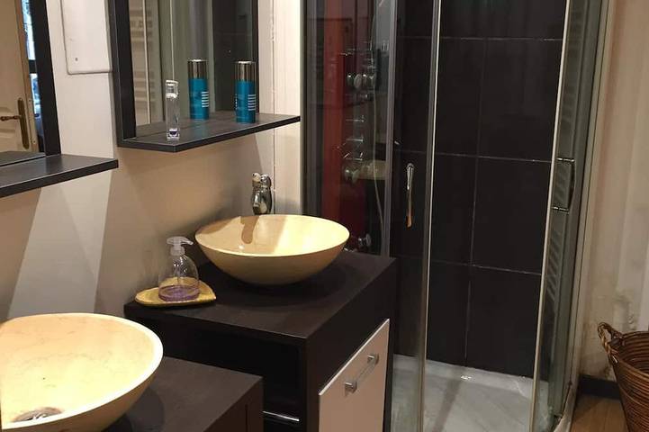 Location de vacances pour 8 personnes, avec jacuzzi et jardin, animaux acceptés à La Cresse - 4