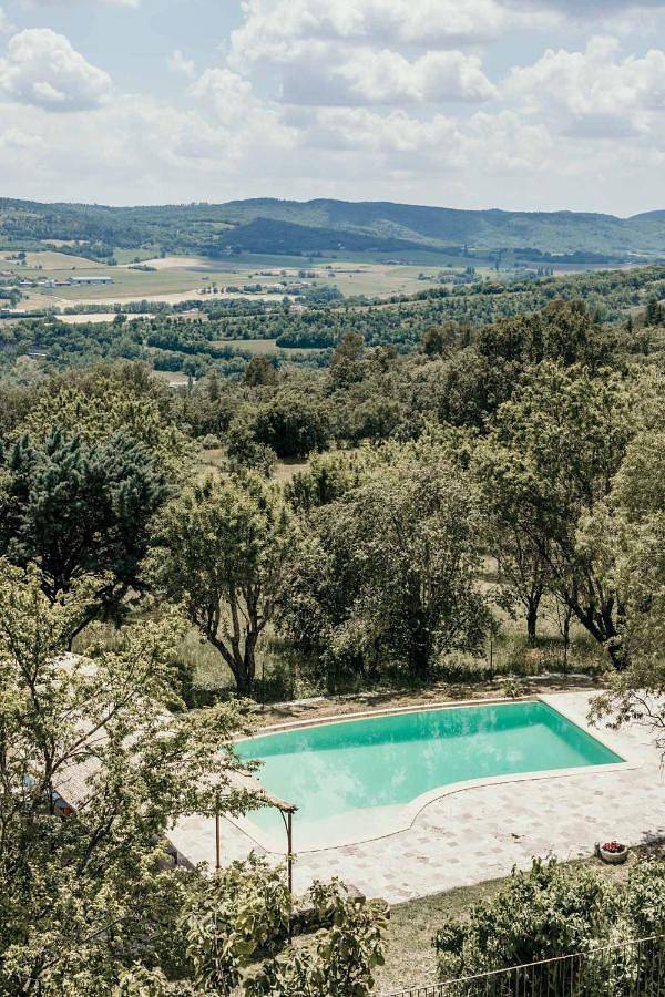 Location de vacances pour 14 personnes, avec jardin ainsi que piscine et vue, adapté aux familles à Saint-Michel-l'Observatoire - 2