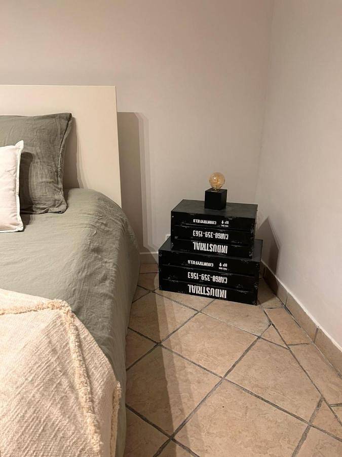 Location de vacances pour 2 personnes, avec jacuzzi et terrasse à Villepinte - 4