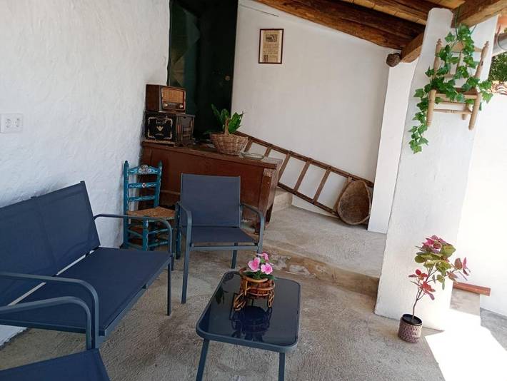 Casa rural para 6 personas, con vistas y jardín además de terraza y piscina en Galaroza - 4