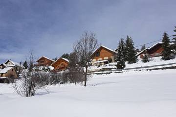 Gîte pour 4 personnes, avec balcon à Guillaumes