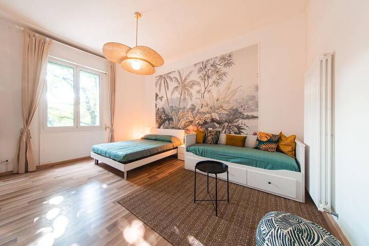 Gîte pour 5 personnes, avec balcon dans Gare De Bologne