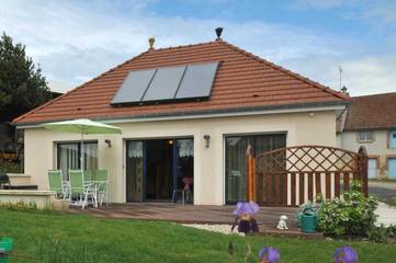 Gîte pour 4 personnes, avec terrasse dans Fèrebrianges