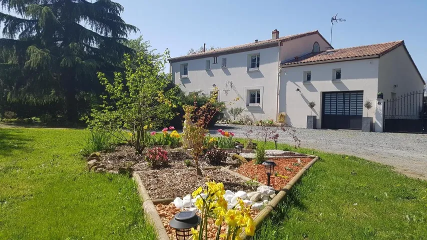 Bed and breakfast for 2 people, with garden - 1