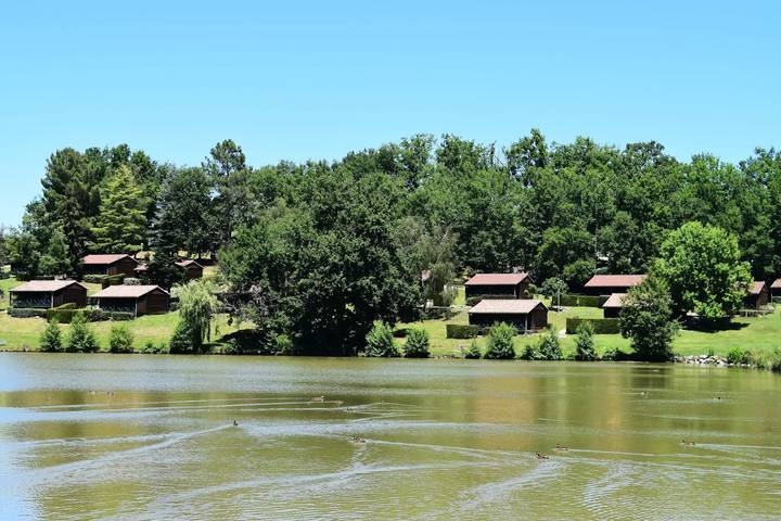 Chalet pour 6 personnes, avec Terrasse et Vue à Lagarde-Hachan