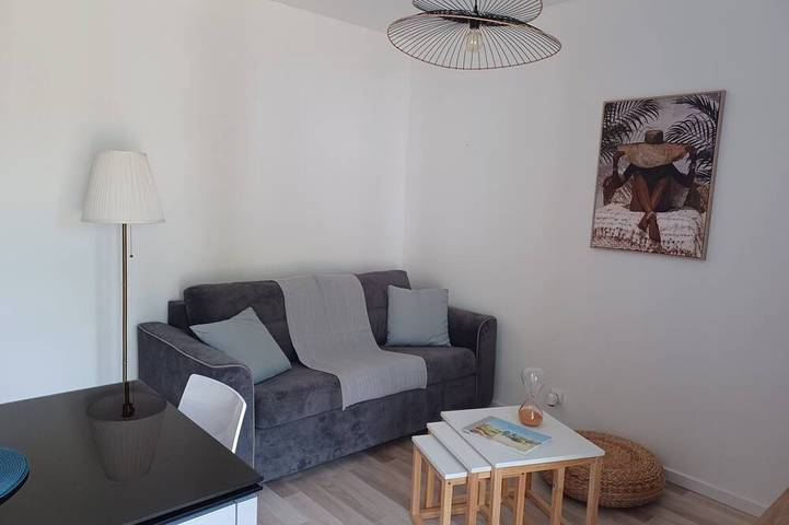 Le colibri\" 3-star furnished tourist accommodation in Port-des-Barques, Rochefort region