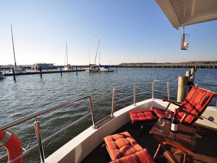Hausboot für 2 Personen, mit Terrasse in Ribnitz-Damgarten - 2