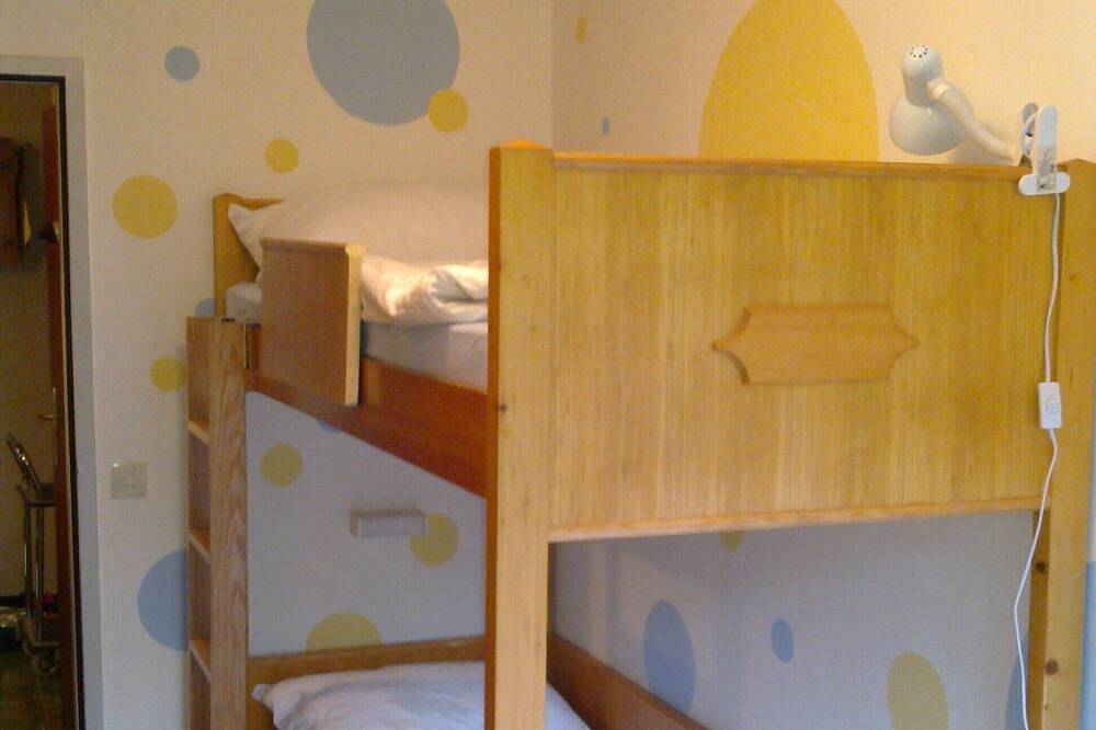 Ganze Wohnung, Traumhafter Panoramablick & Pistenspaß: Ferienwohnung auf der Kanzelhöhe in Treffen am Ossiacher See, Gerlitzen
