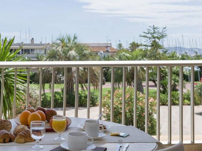 Camping für 4 Personen, mit Balkon in Hyeres - 2