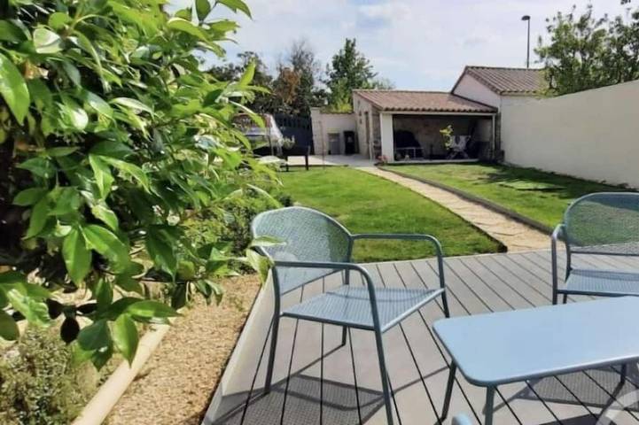 Location de vacances pour 5 personnes, avec Terrasse et Jardin à Saint-Benoist-sur-Mer